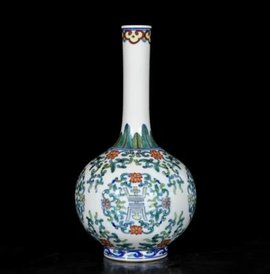 Qianlong Signed Old Chinese Doucai Vase W/flower N3466