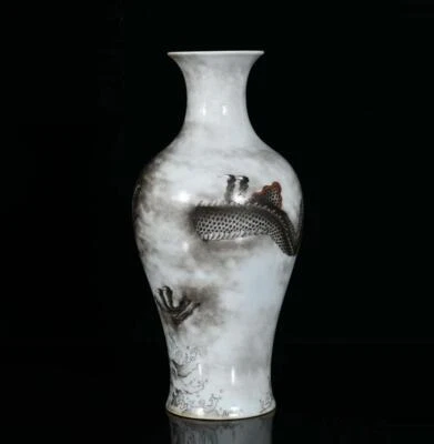 Qianlong Signed Old Chinese Ink Color Vase W/dragon N3413