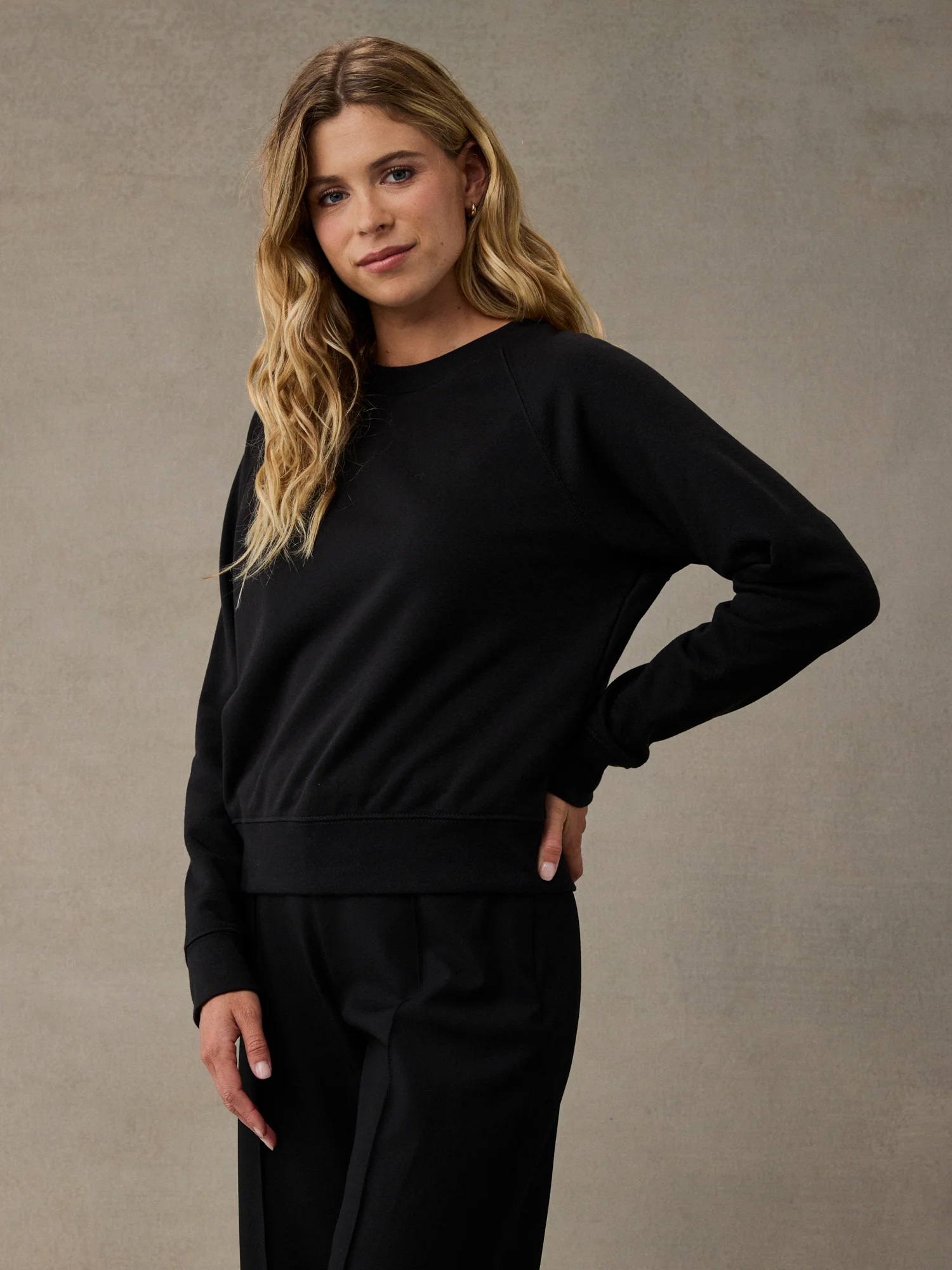 Women's Black Crew Sweatshirt