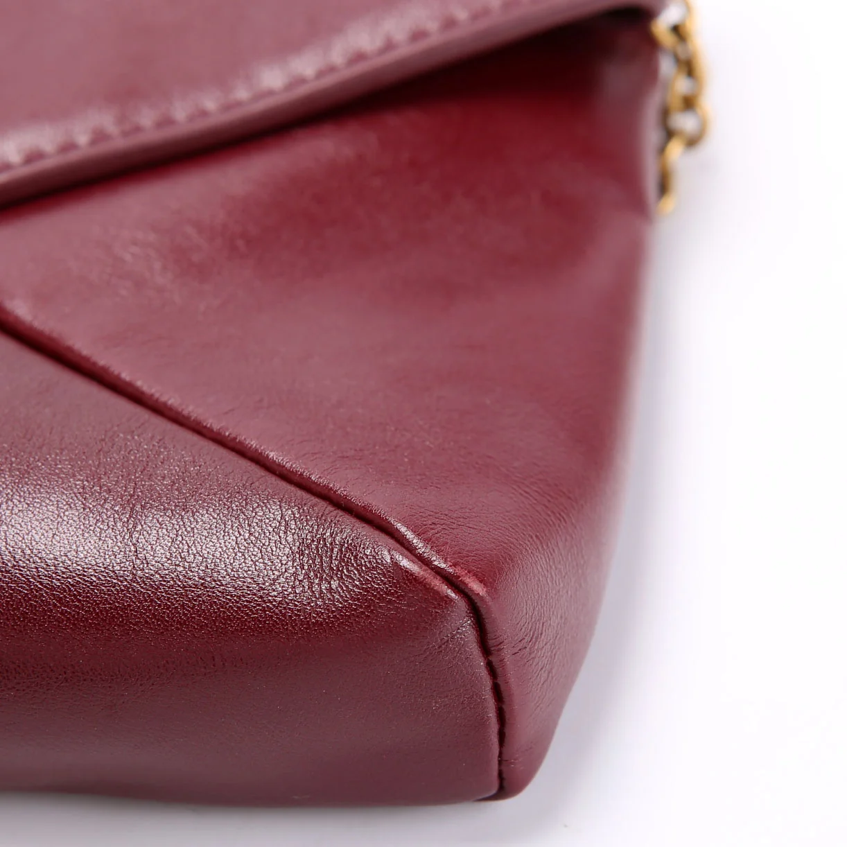 Cassandra Small Chain Pouch Lambskin 847638 Burgundy