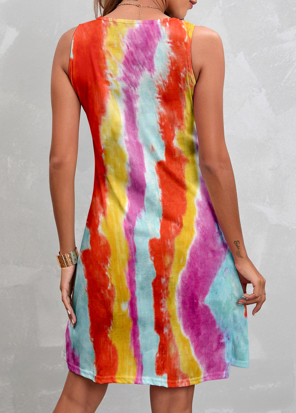 Sleeveless Round Neck Pleated Design Dress