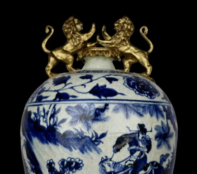 54CM Old Chinese Blue and White Vase w/lion N3924