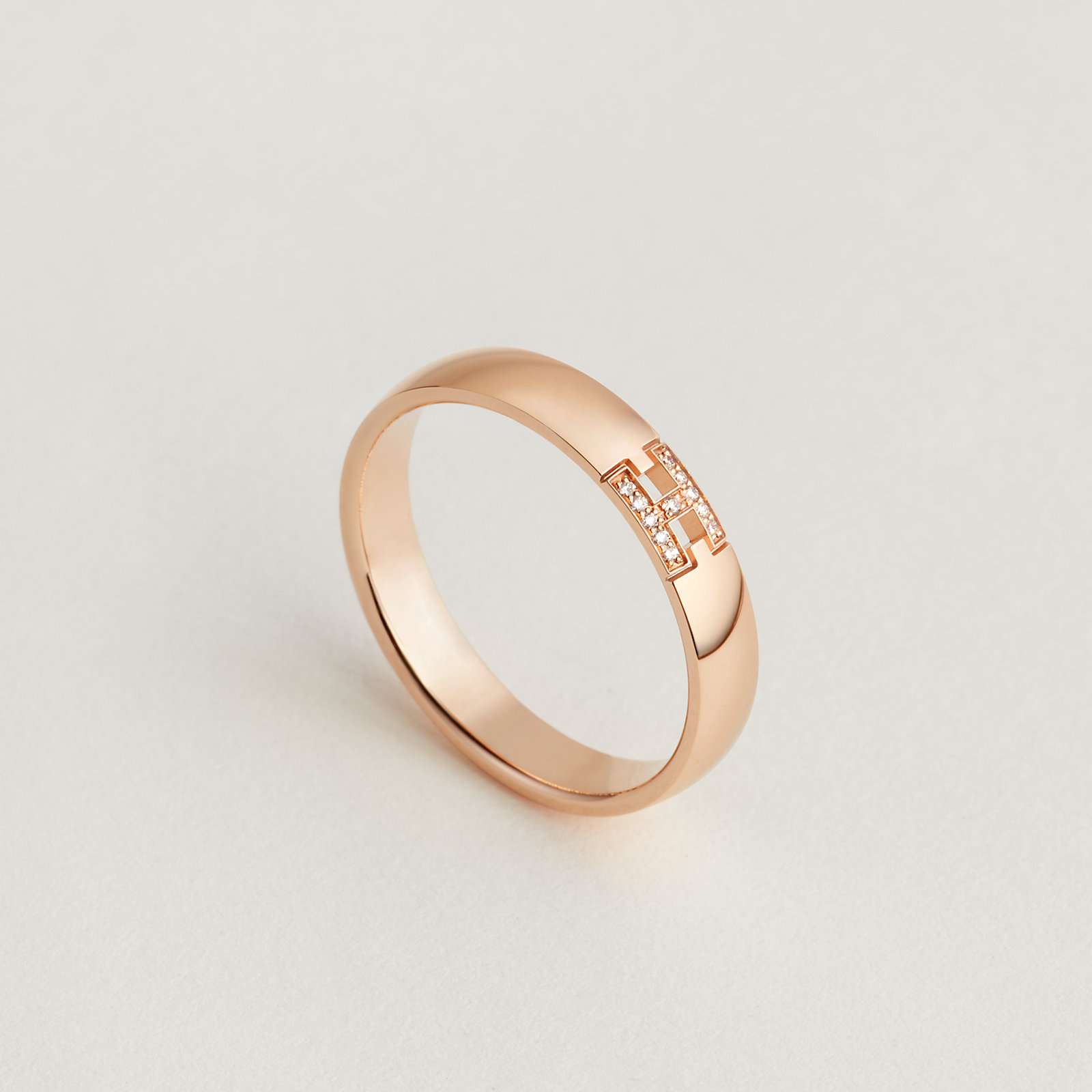 Ever Herakles wedding band