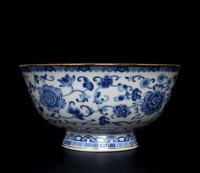 Qianlong Singed Old Chinese Blue and White Bowl W/flowers