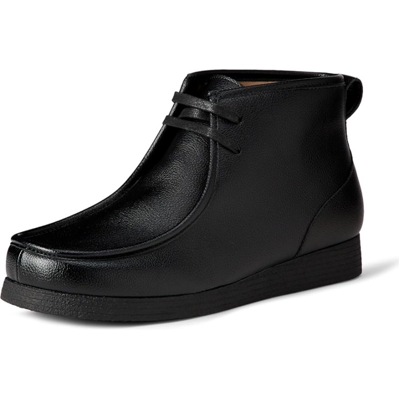 Essentials Men's Moc Toe Classic Chukka Boots