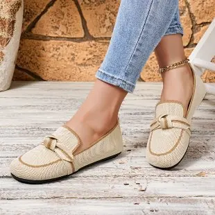 Women Flats New Knitted Breathable Flat Shoes Women Large Size Lightweight Loafers Anti-Slip Casual Flat Sneakers Women