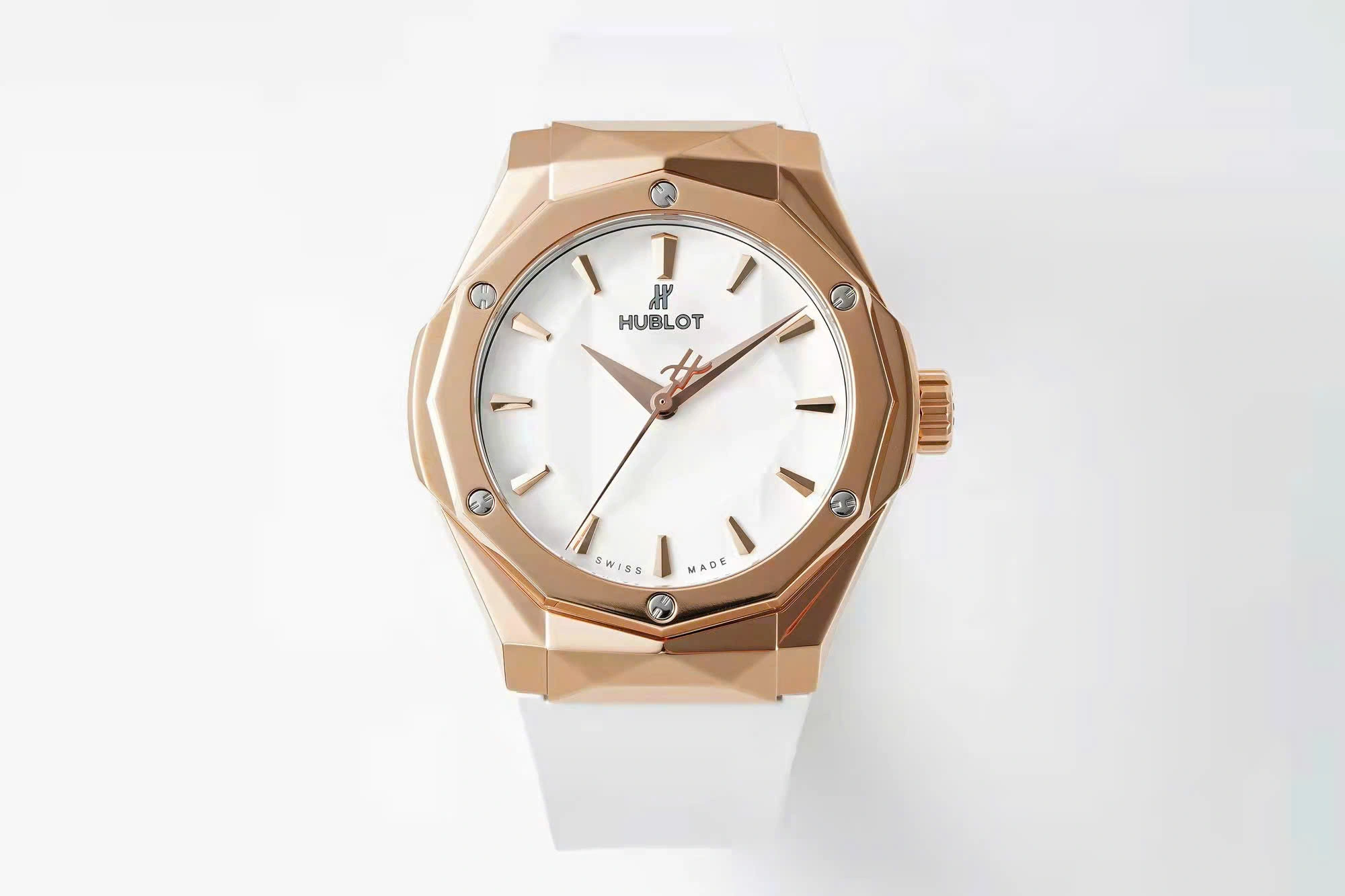 Hublot  Classic Fusion Automatic Orlinski 18K King Gold White Dial Rubber Strap Men's Watch 40mm 550.OS.2200.RW.ORL20