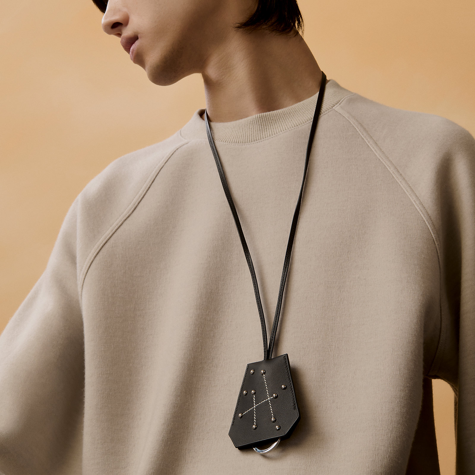 H Constellation clochette long necklace