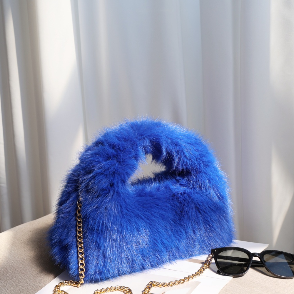 Autumn and winter handbag plush clutch