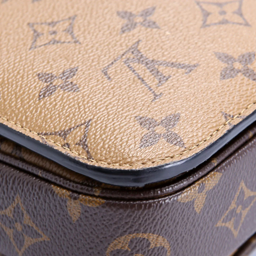 Pochette Metis Reverse Monogram