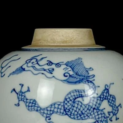 Old Chinese Blue & White Porcelain Pot Jar w/ dragon CK637