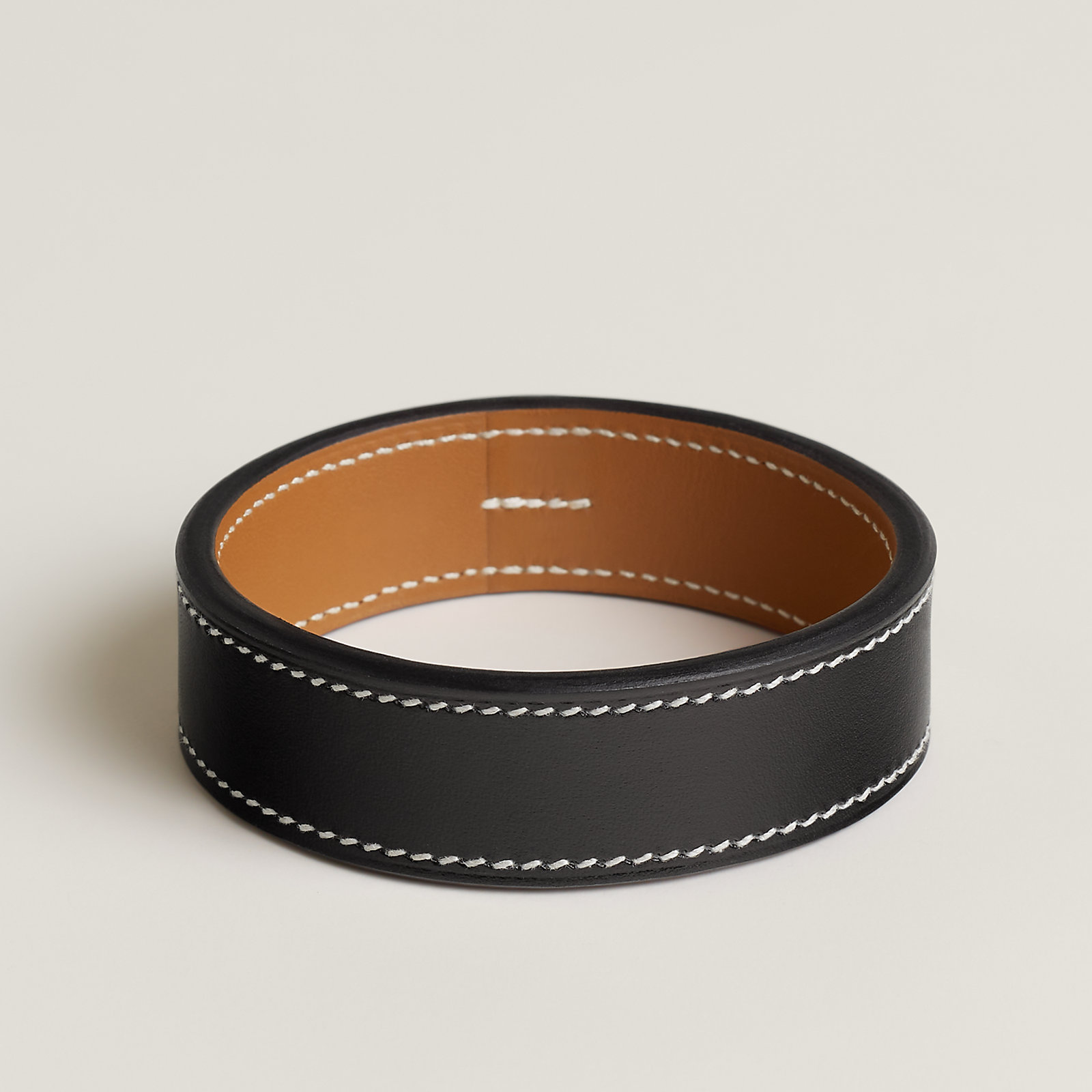 Sellier bangle