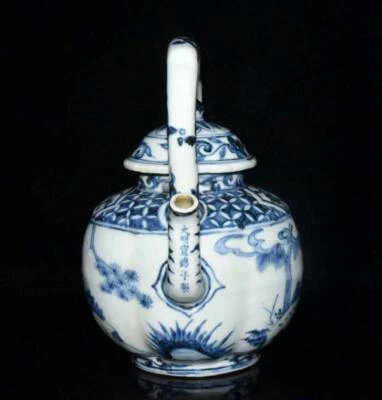 Xuande Signed Old Chinese Blue and White Teapot W/figure N3040