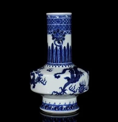 32CM Qianlong Signed Old Chinese Blue and White Vase W/dragon N3141
