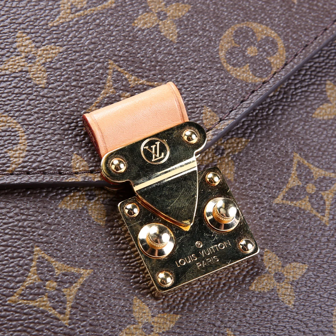 Pochette Metis Monogram