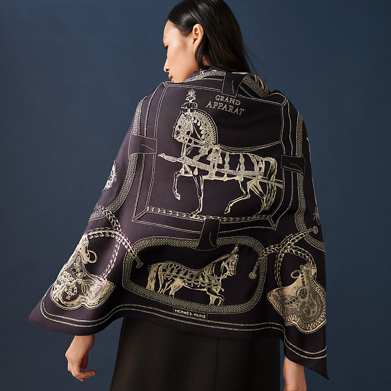 Embroidered Grand Apparat scarf 90