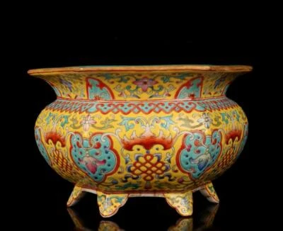 Yongzheng Signed Old Chinese Colour Enamel Incense Burner W/Ruyi pattern N1490
