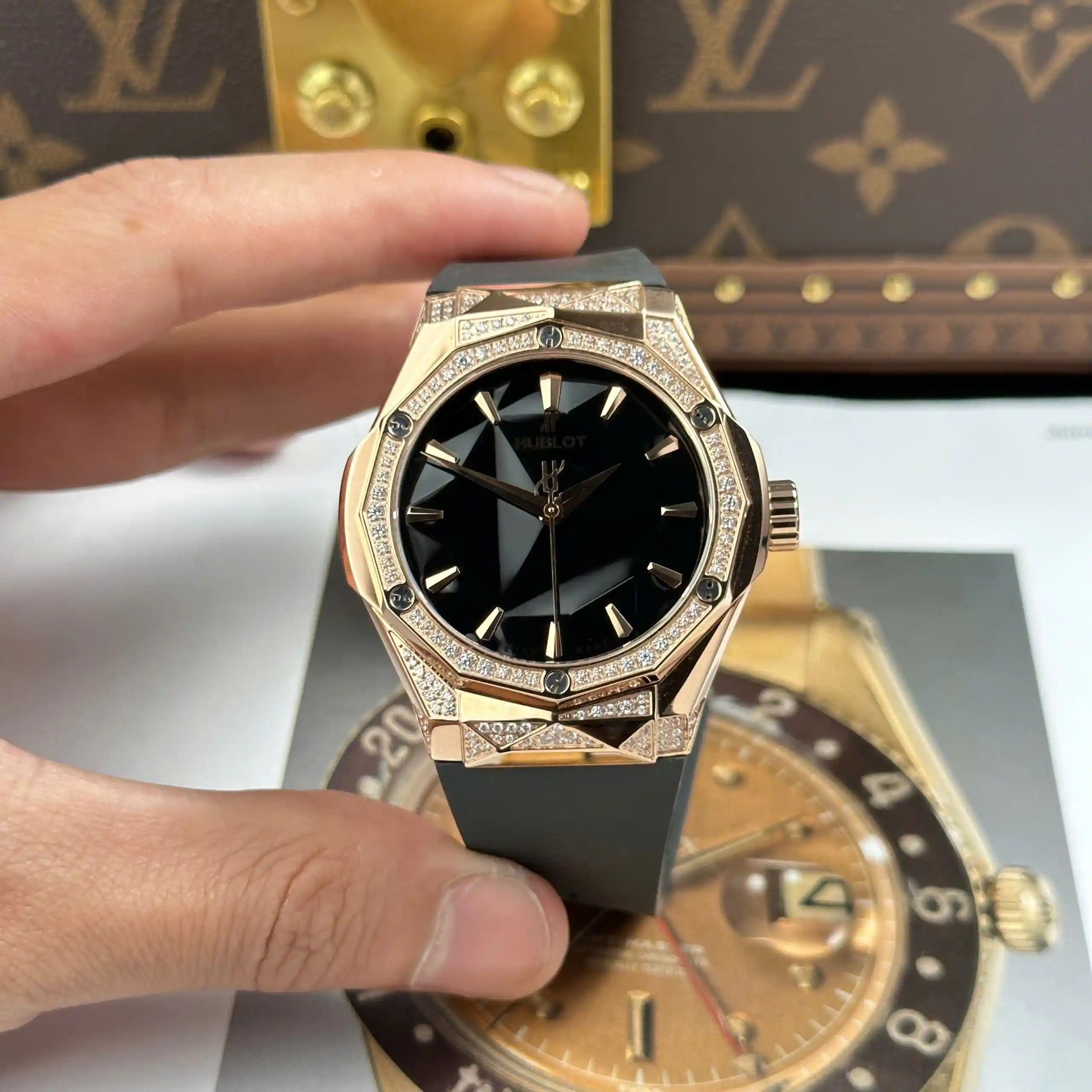 Hublot Classic Fusion Orlinski King Gold Alternative Pavé 550.OS.1800.RX.1804.ORL19 40mm