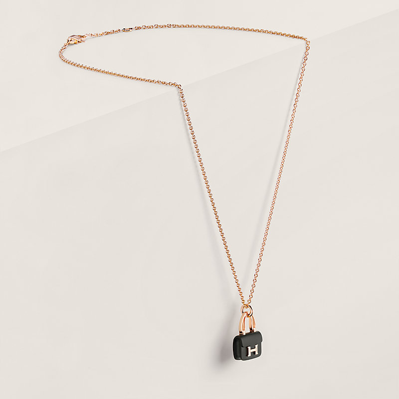 Amulettes Constance pendant