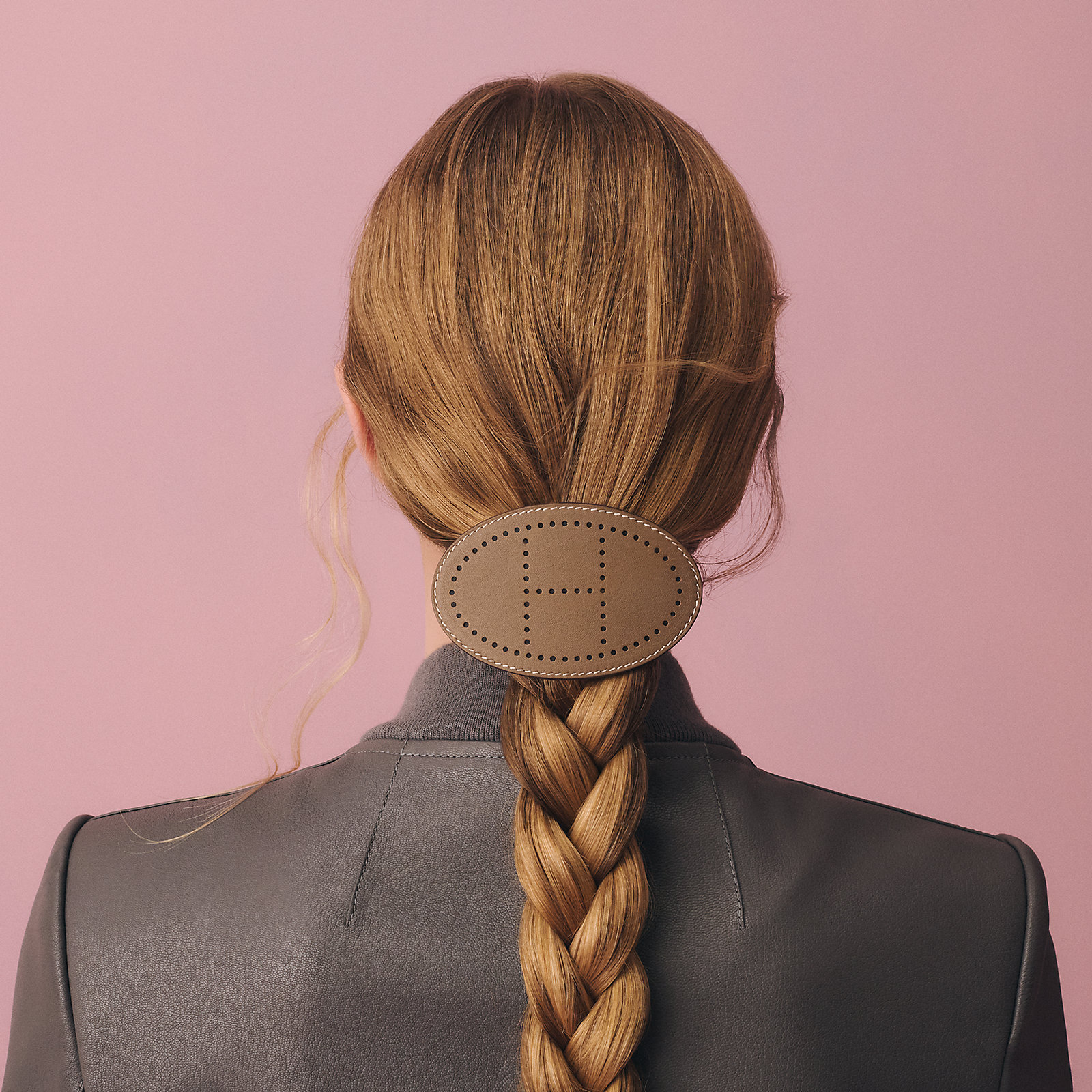Evelyne GM hair clip