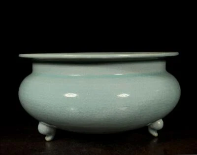 Old Chinese Song Ru Yao Ru Kiln Incense Burner w/feet CK709