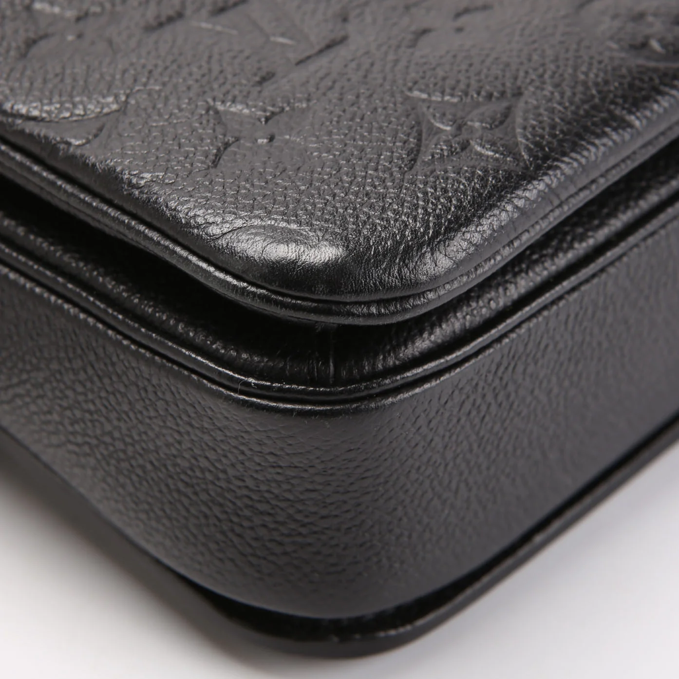 Pochette Metis Empreinte Black/Gold