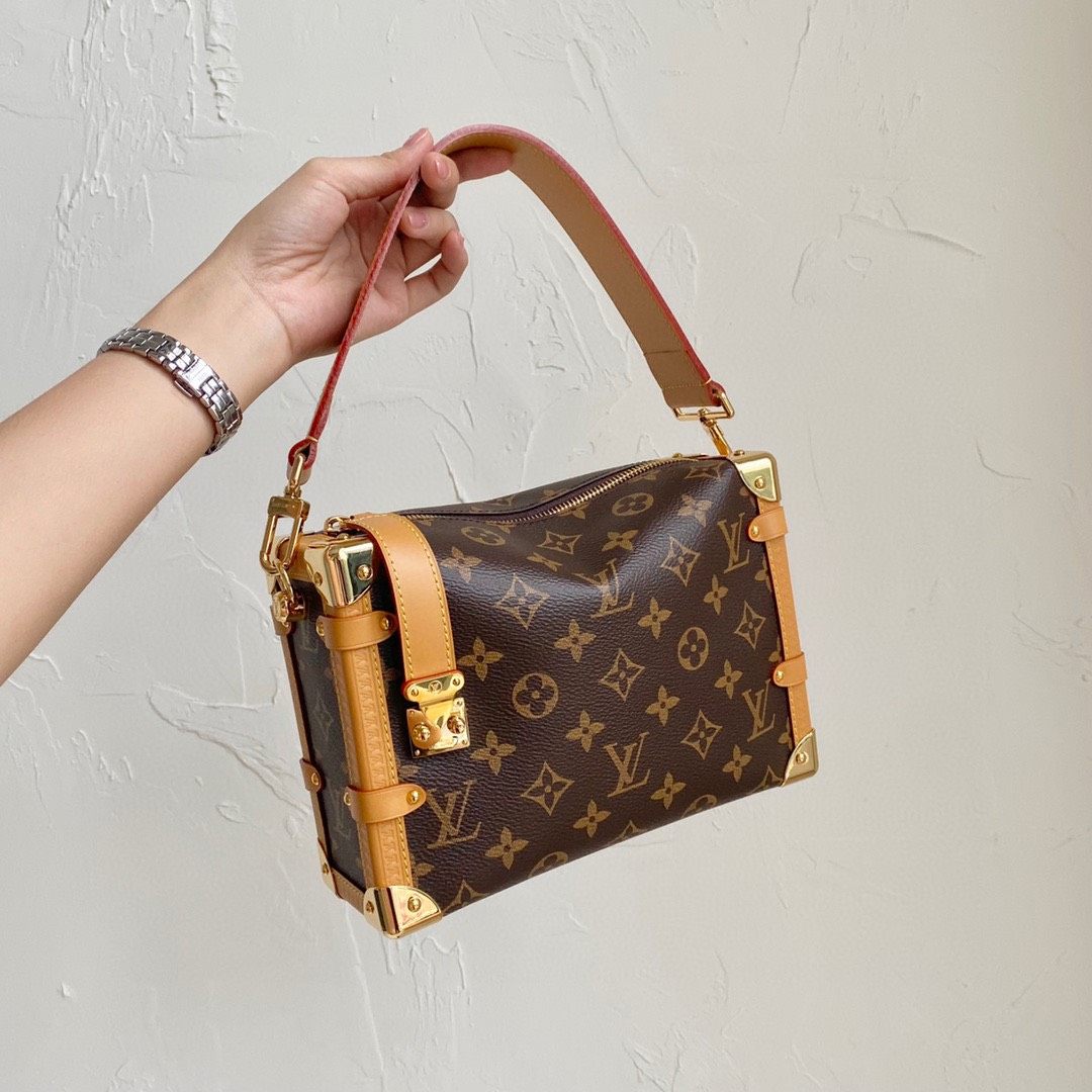 SIDE TRUNK HANDBAG M46358 MONOGRAM
