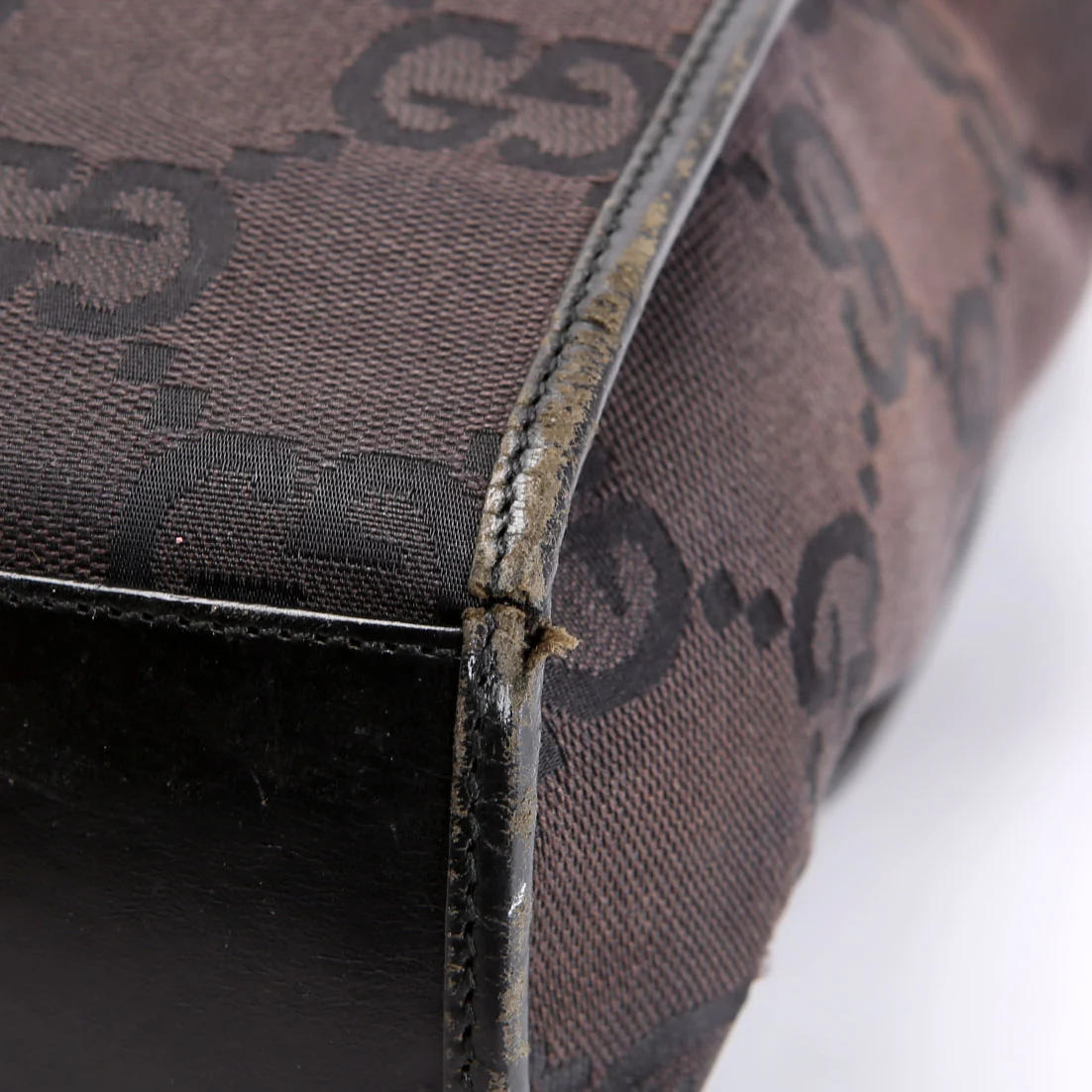 002.1064 GG Canvas Jackie Tote