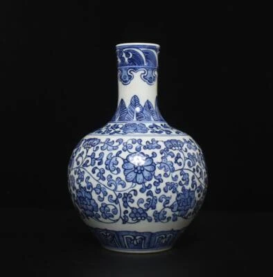 Qianlong Signed Antique Chinese Blue & White Porcelain Vase w/ flowers
