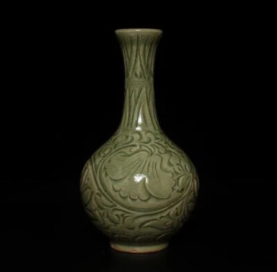 Old Fine Chinese Yue Kiln Pot Vase w/flower