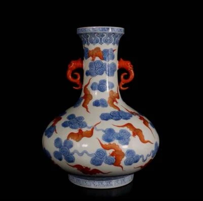 28CM Qianlong Signed Old Chinese Blue and White Vase W/bat N1565