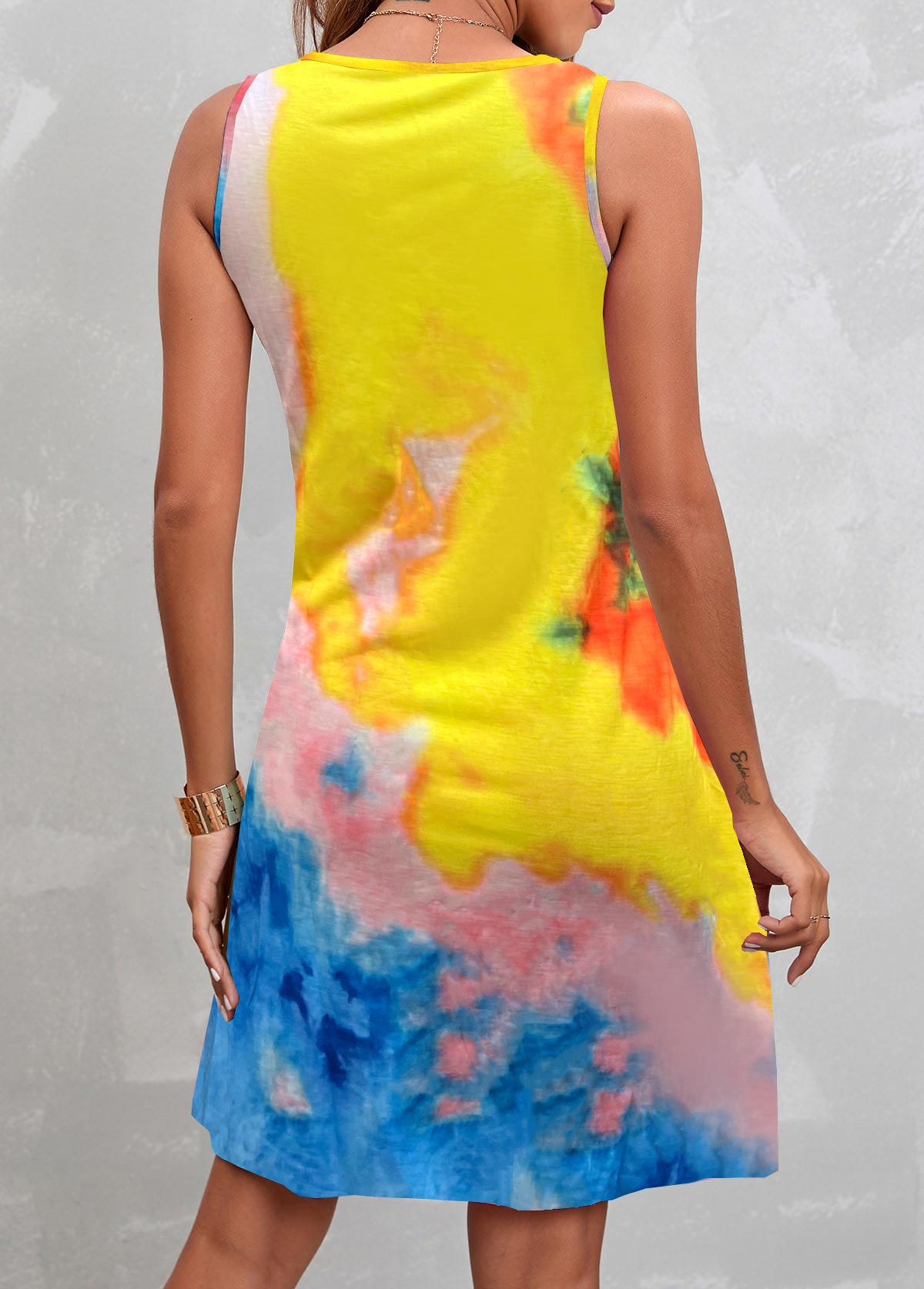 Sleeveless Round Neck Pleated Design Dress