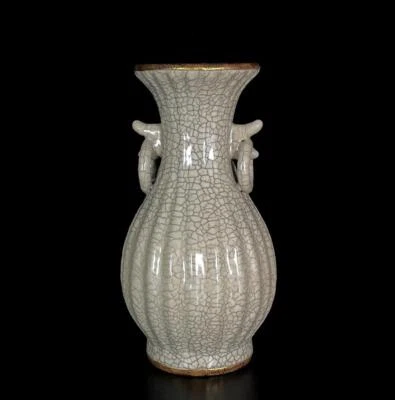 Old Chinese Ge Yao Ge Kiln Vase W/ ear N919