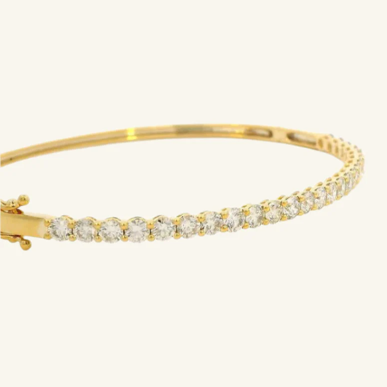 Briella Diamond Bangle