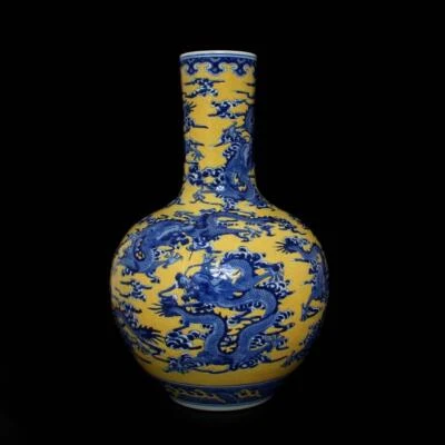 38CM Qianlong Signed Chinese Blue and White Vase W/dragon