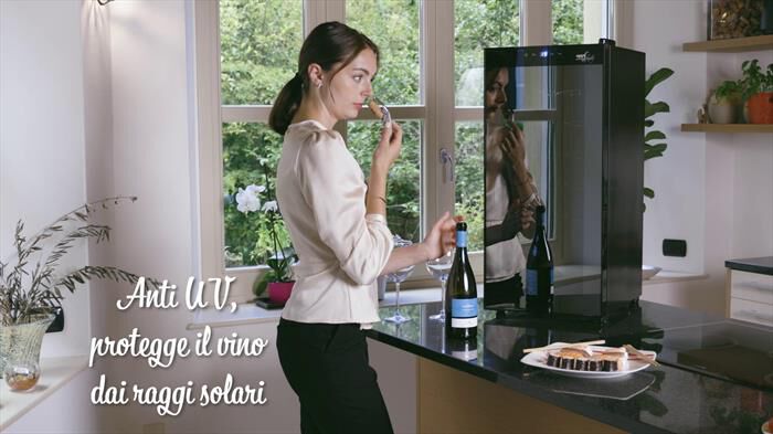 MELCHIONI FAMILY - Cantinetta VERMENTINO 18 C Classe G 18 bottiglie-nero