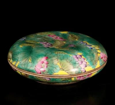 Yongzheng Signed Old Chinese Famille Rose Box W/louts flower N1446