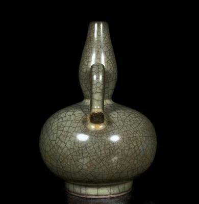 Old Chinese Guan Kiln Gourd Vase w/ear N218