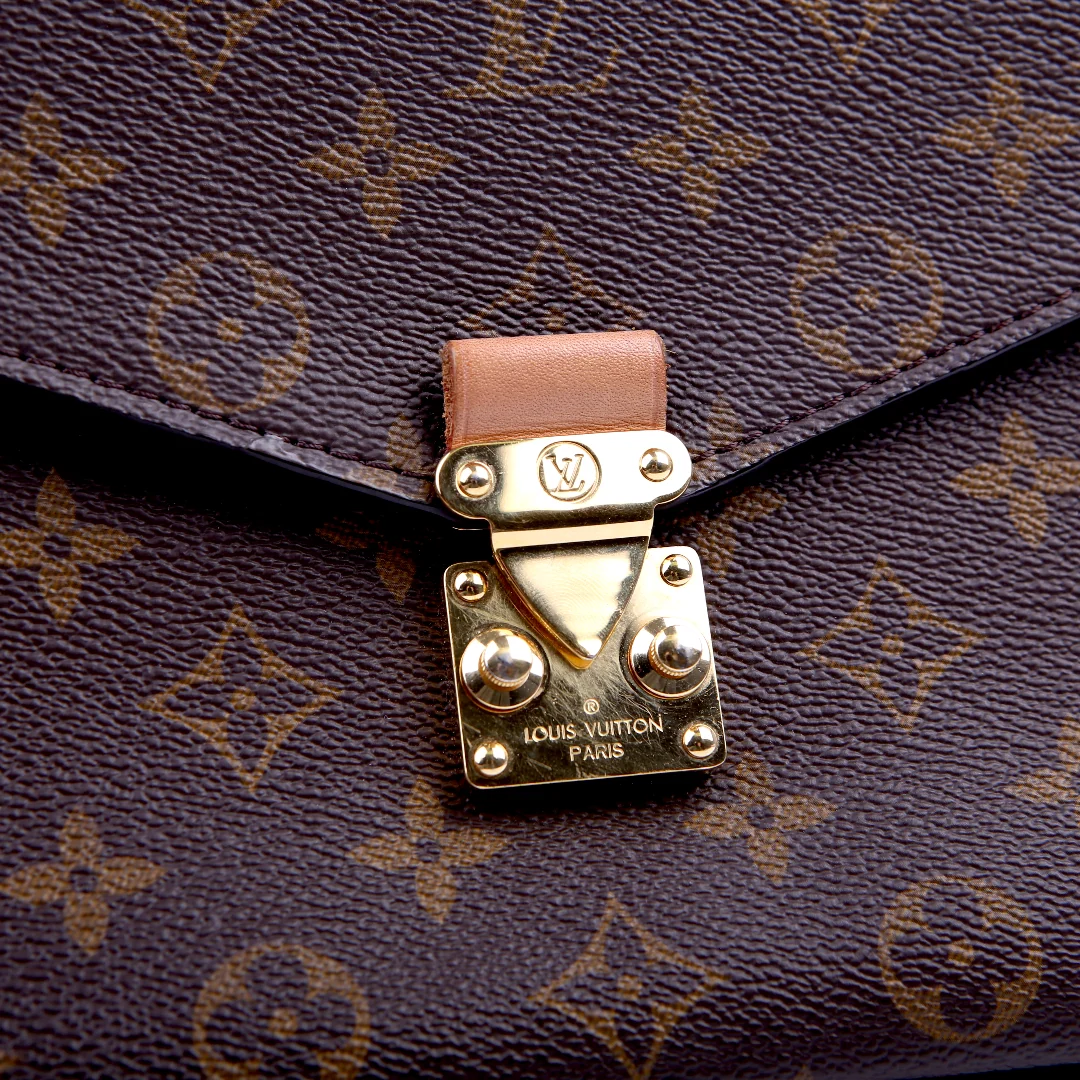 Pochette Metis Monogram