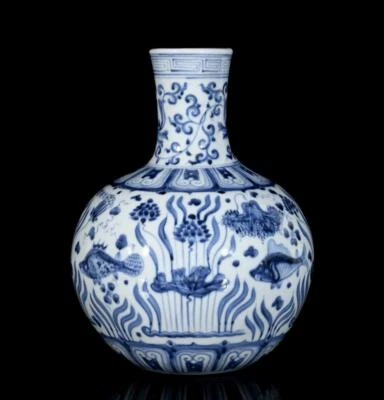 27CM Xuande Signed Old Chinese Blue and White Vase W/fish N3205