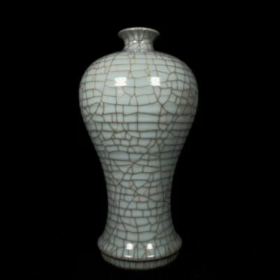 Old Chinese Guan Yao Guan Kiln Vase Q1144