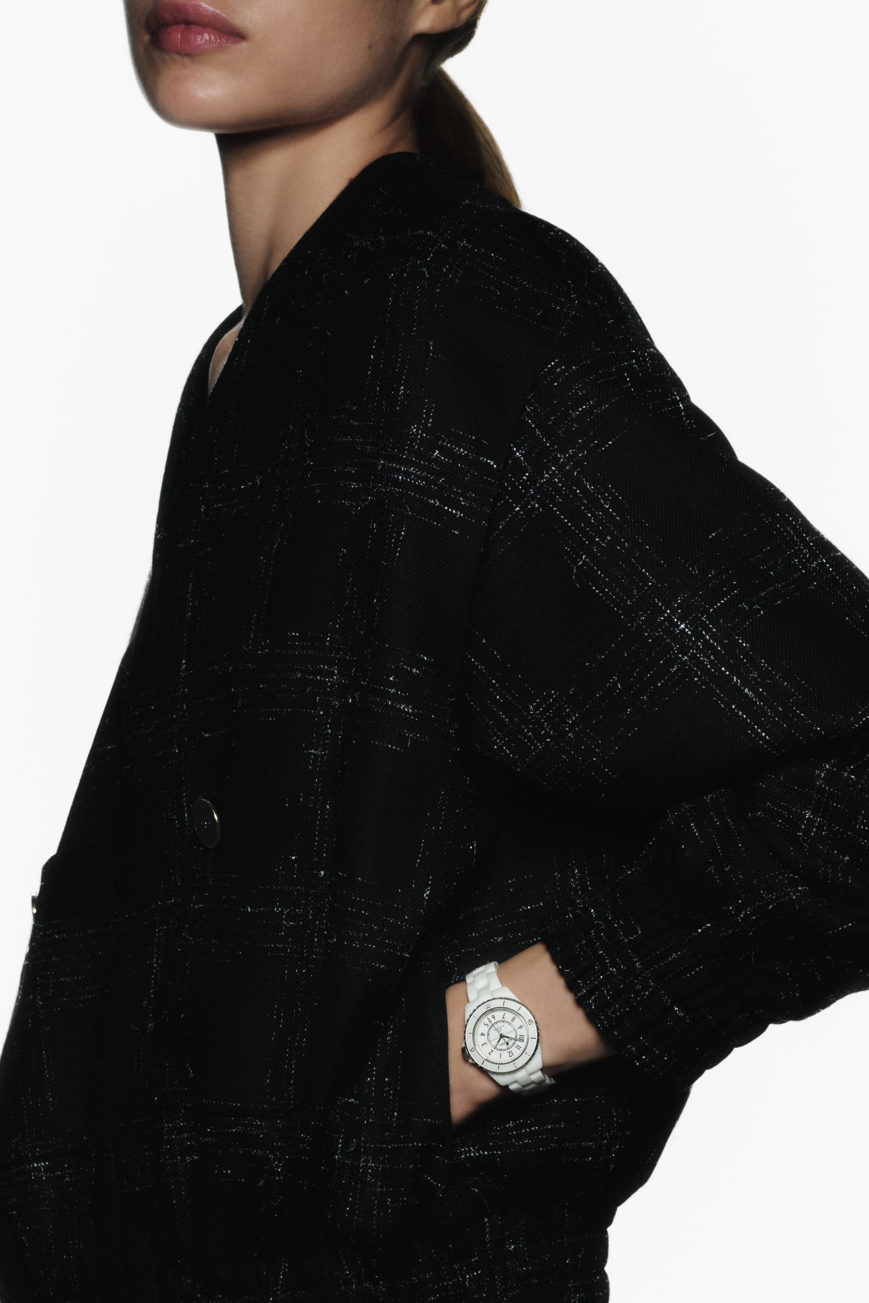 J12 Caliber 12.2 33 mm watch