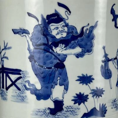 Old Chinese Blue and White Brush Pot W/figure N1290