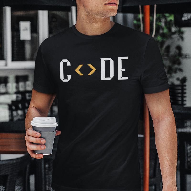 C< >DE T-shirt