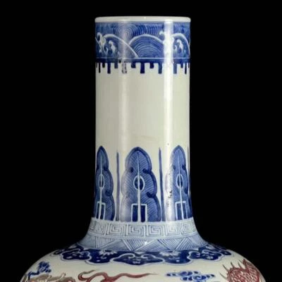 33CM Kangxi Singed Old Chinese Blue and White underglaze Red Vase W/dragon N199
