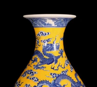 37CM Qianlong Signed Old Chinese Blue & White Porcelain Vase w/ dragon N1505