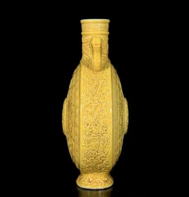 Kangxi Signed Old Chinese Yellow Glaze Vase W/pattern N3346