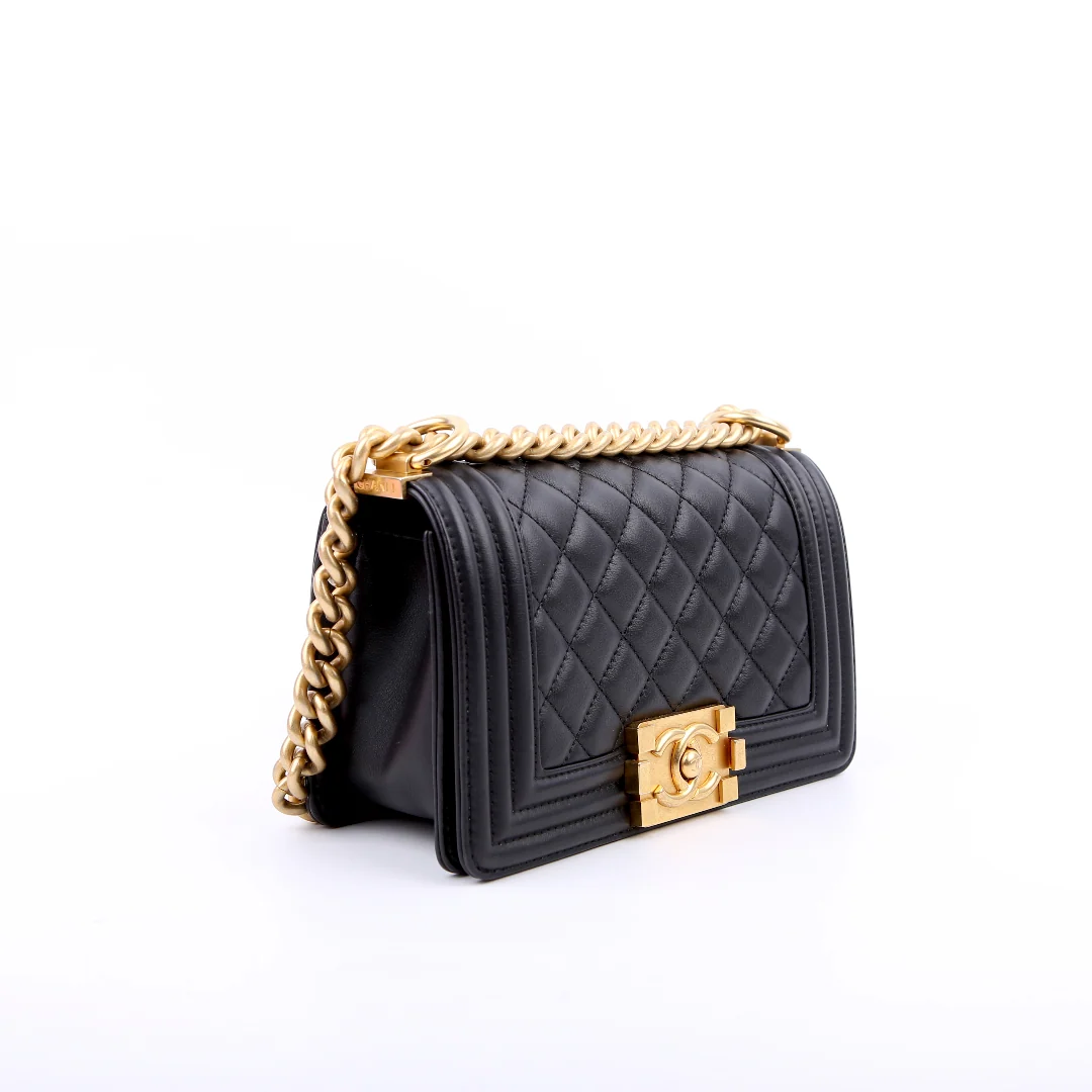 CHANEL Boy Flap Small Quilted Calfskin RFID Black