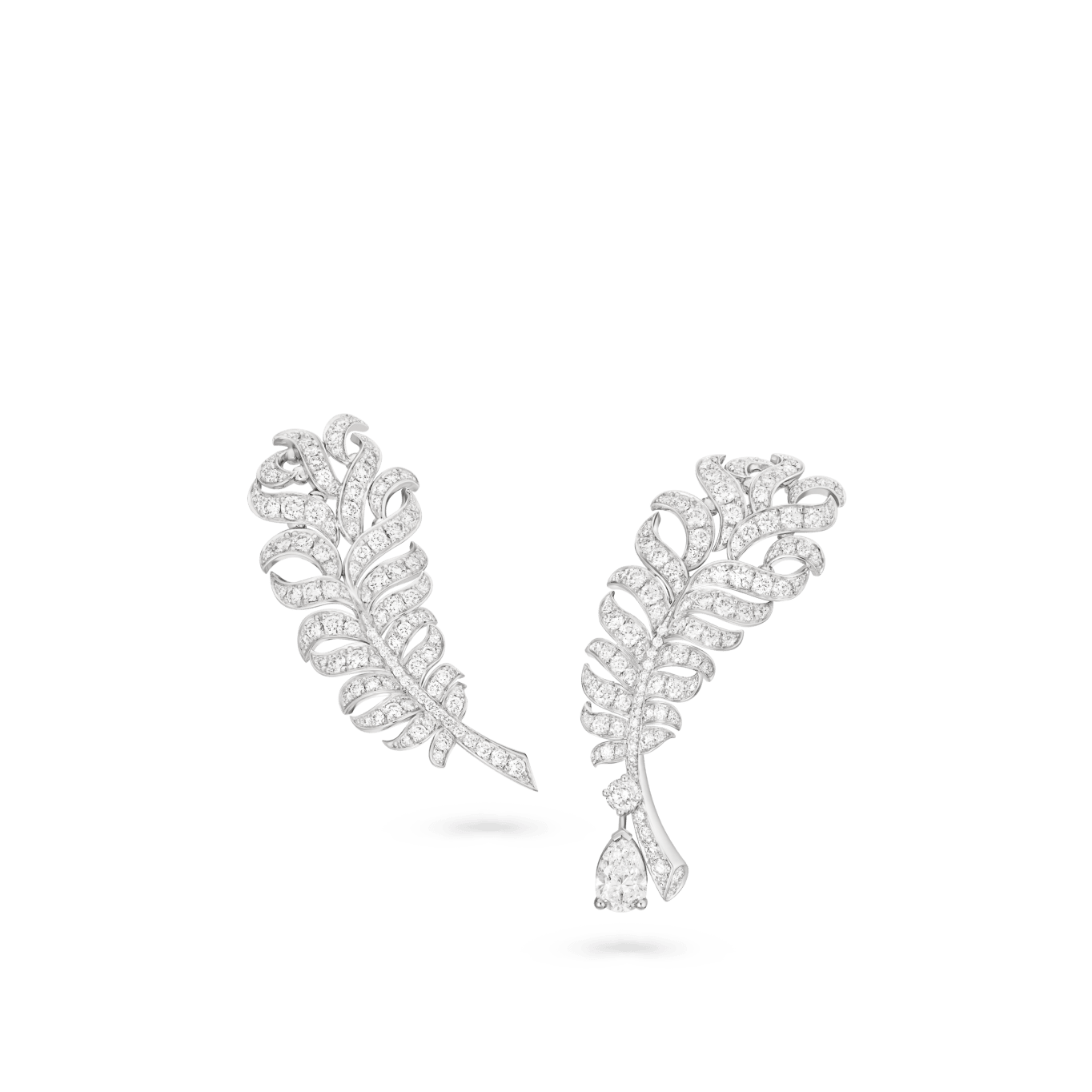 Plume de Chanel crawling earrings