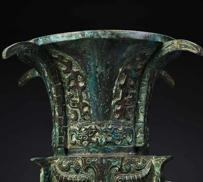 31CM Old Chinese Bronze Statue Vase w/pattern N4325